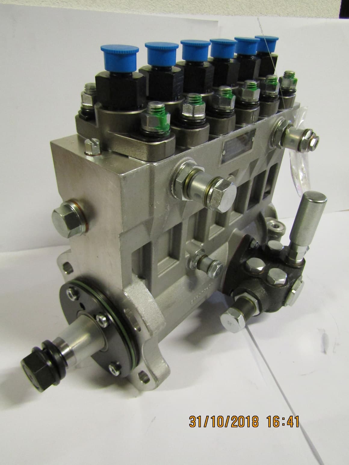 Насос топливный высокого давления 6M33G825/5e2 /Fuel Injection Pump Assembly (1001094554)