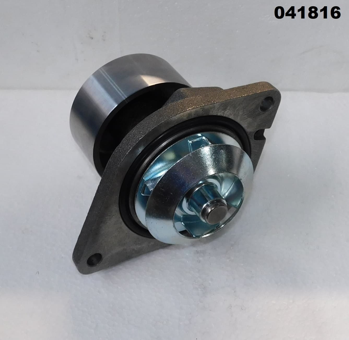 Насос водяной 6BTAA5.9-G2/Water pump (C4935793)