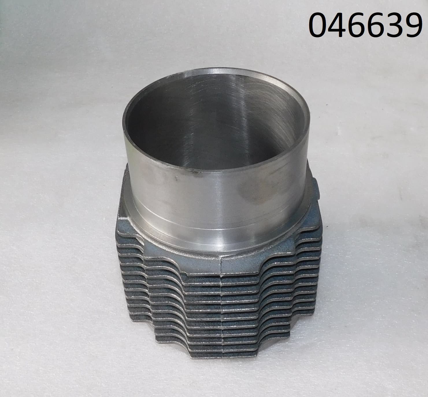 Гильза цилиндра SDG 12000(..),CD292F Sh / Cylinder liner (CD292F-01001)