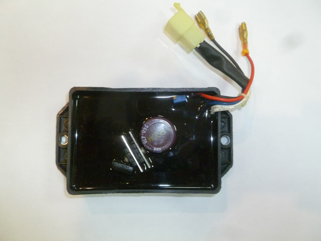 Регулятор напряжения SGG.SDG (прямоугольный ) ( 220 v, 6 контактов)