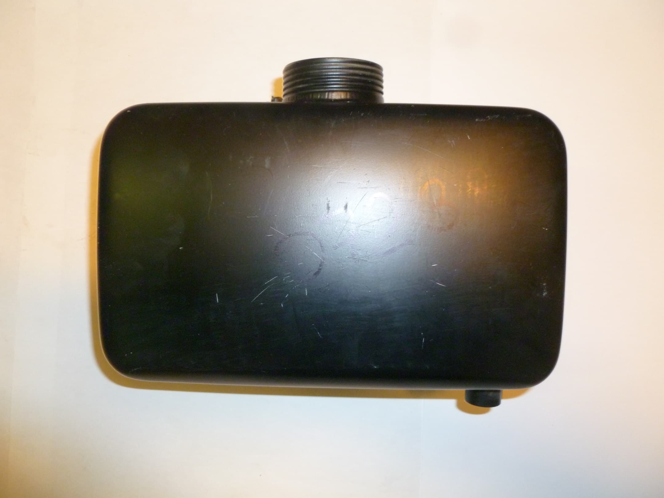 Бак топливный KM178/Fuel tank Assy