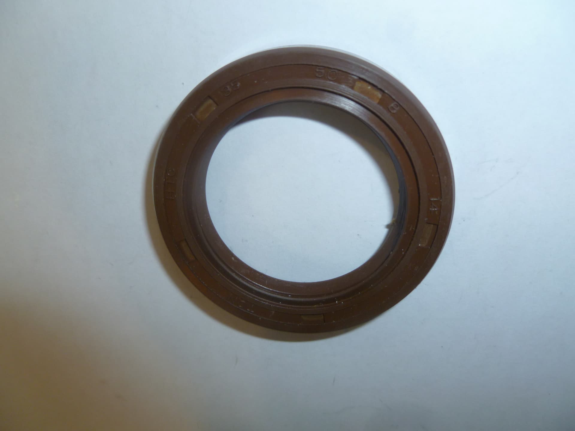 Сальник (35x50x8) вала коленчатого передний KM186F/Front oil seal
