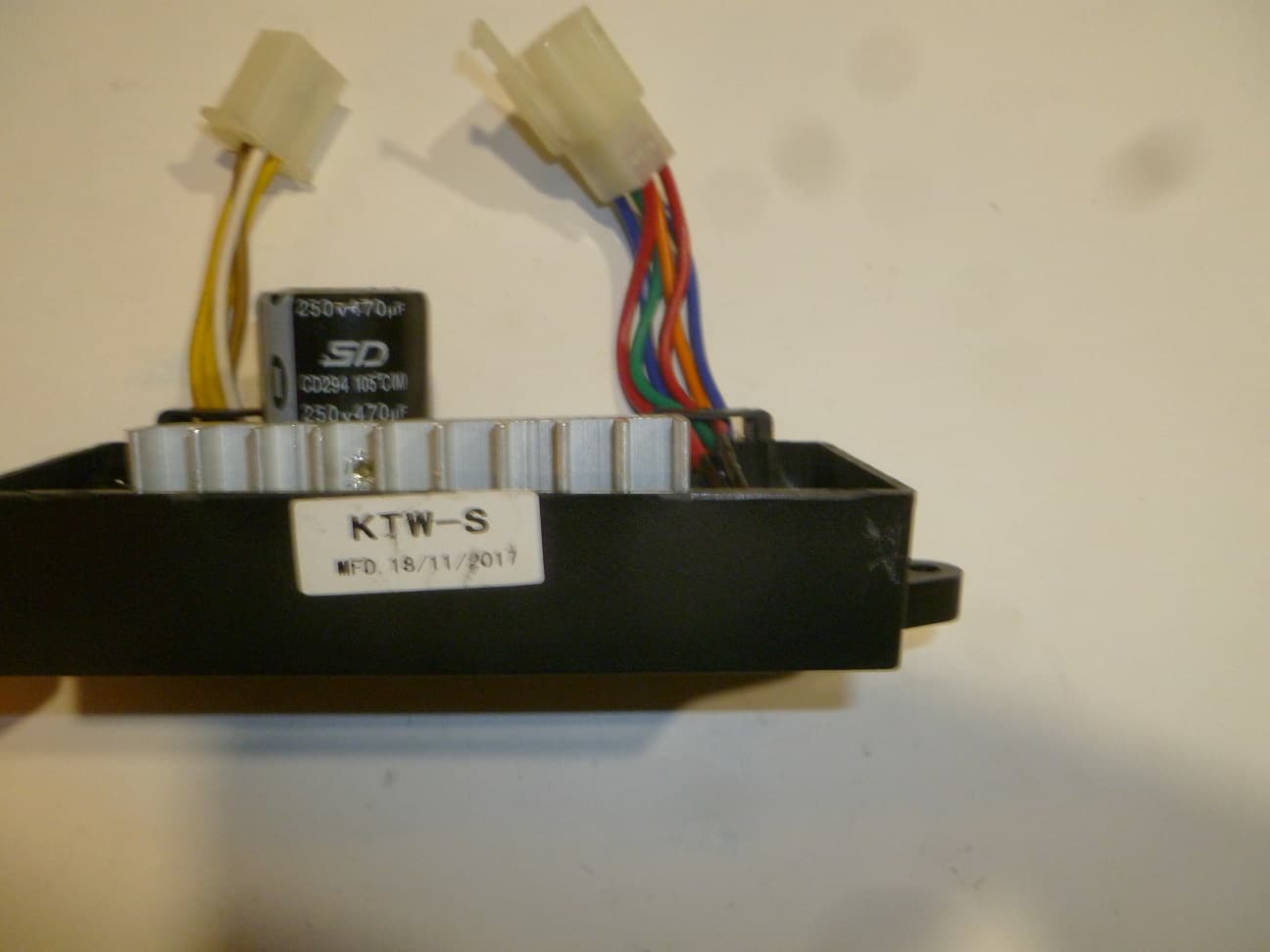 AVR (01005,KTW-S)