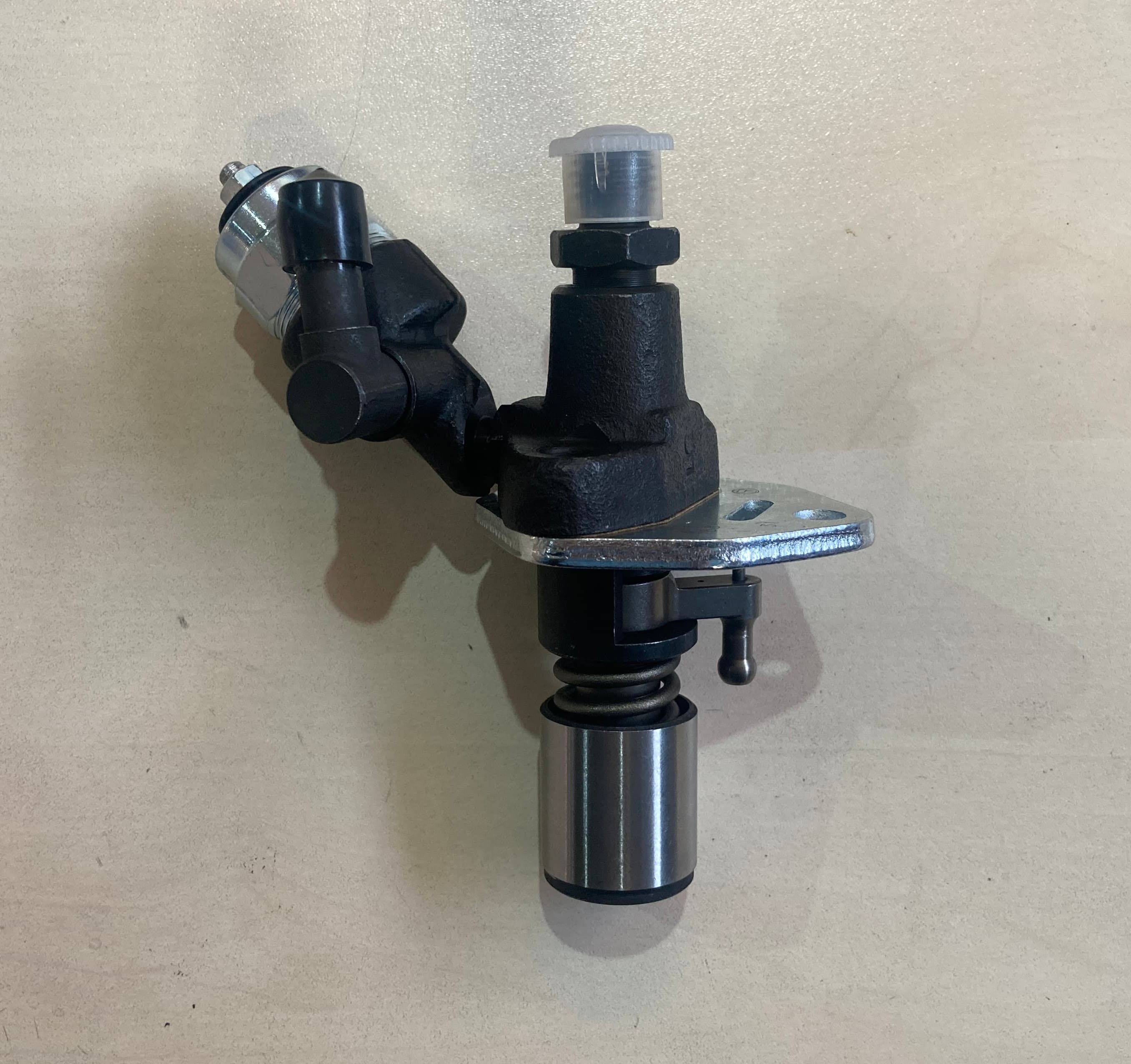 Насос топливный высокого давления с электроклапаном Diesel КМ188F/Fuel Injection Pump  КМ188F