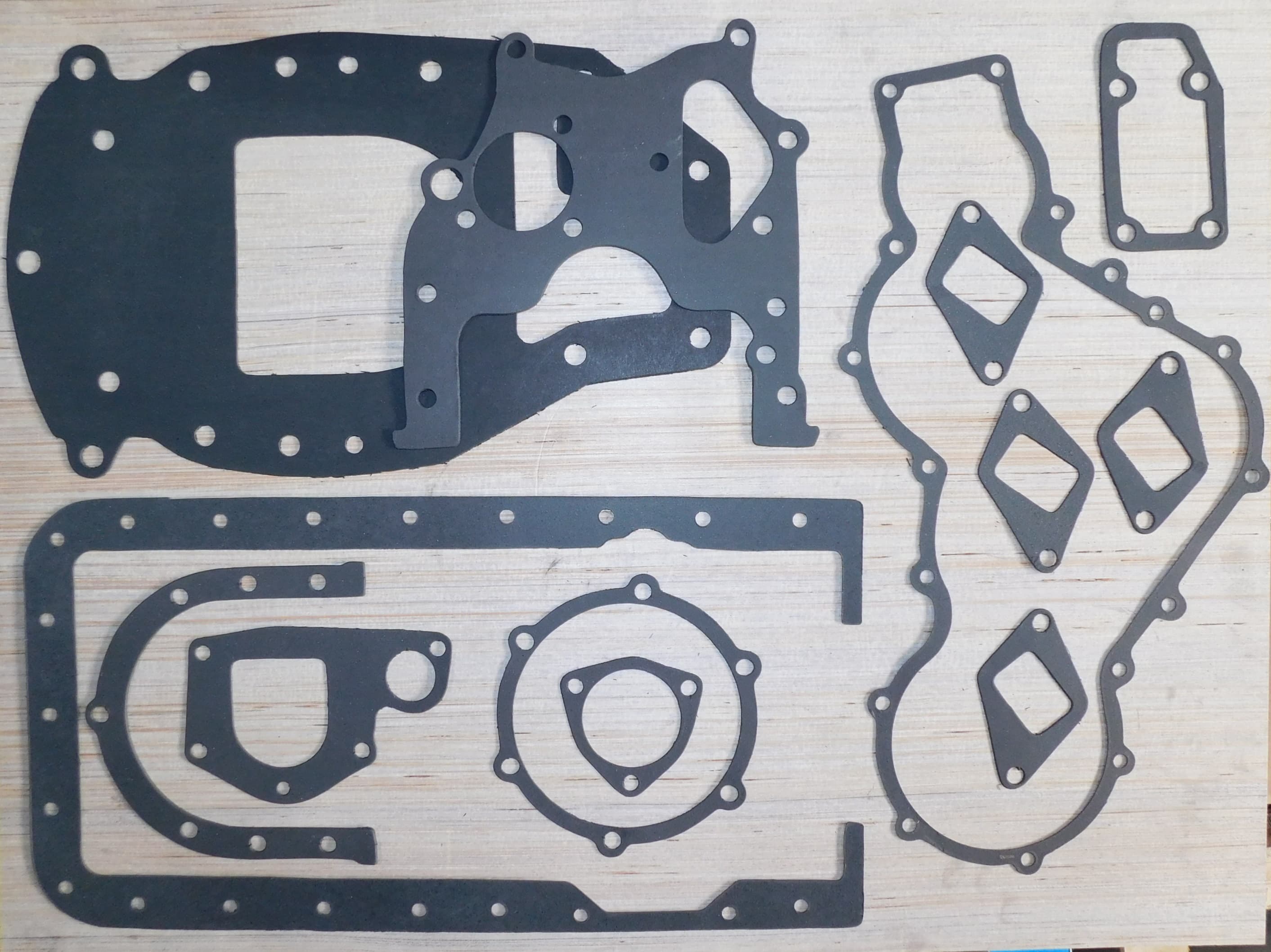 Комплект прокладок двигателя TDQ 25 4L/Gaskets Kit