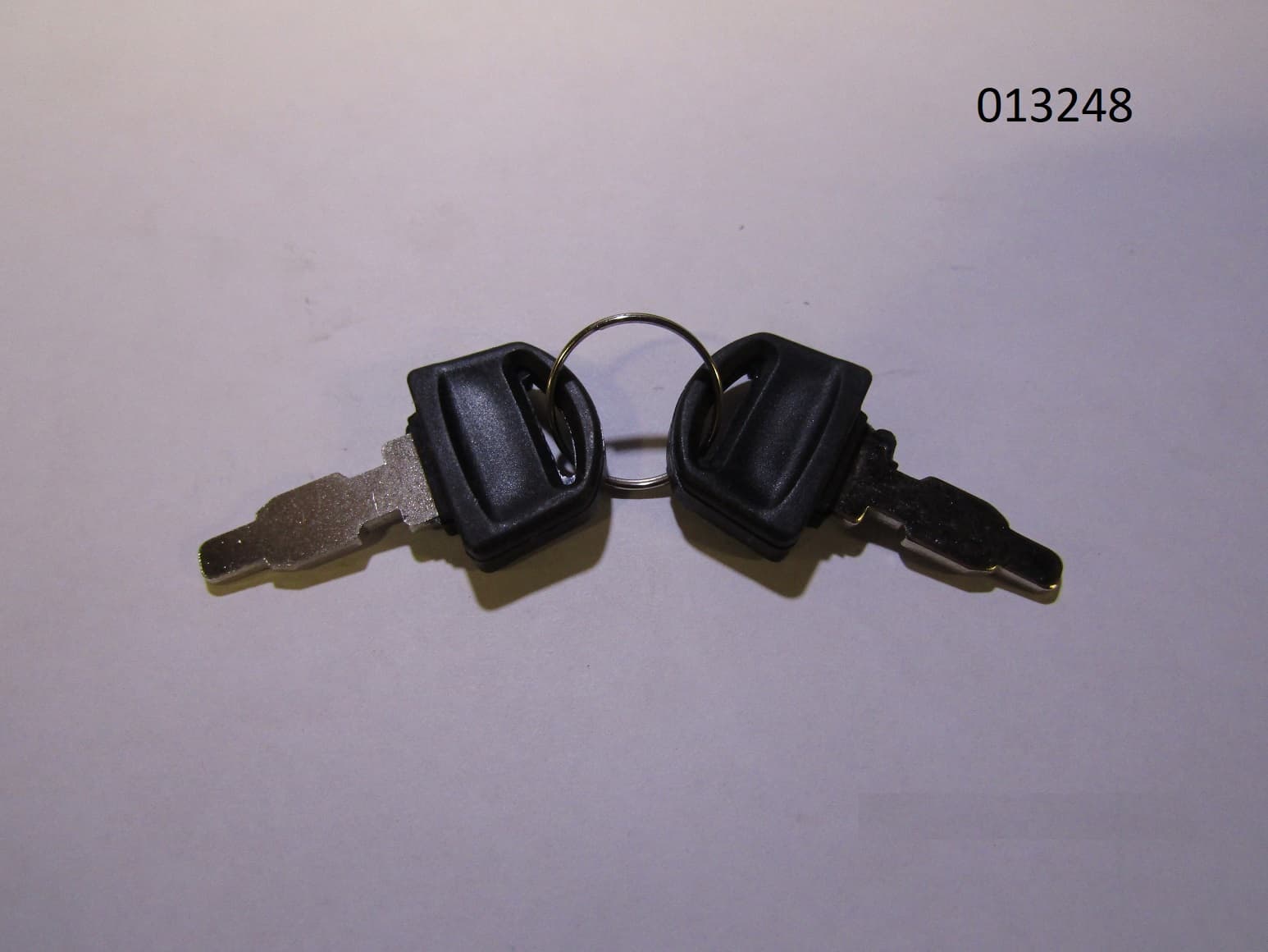 Ключ замка зажигания (комплект из 2 шт.) SGG 2800EN-8500(..) Km / Ignition key