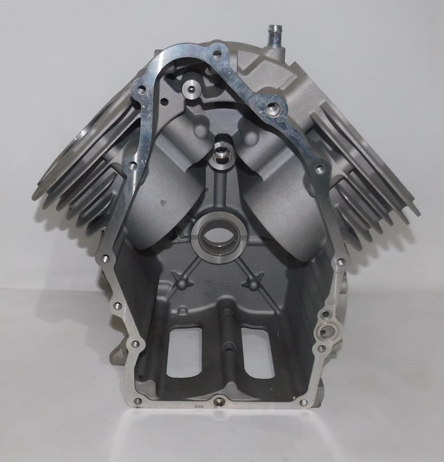 Блок цилиндров SGG 17000(..)-18000(..),2V90F Lf / Crankcase 2V90F (11110-A2910-0001)