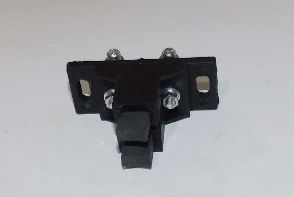 Щеткодержатель со щетками в сборе SGG 12000(.L.)-18000(.L.),LC2V80FD,LC2V90FD Lt / Carbon brushes assy (660120008-0001)