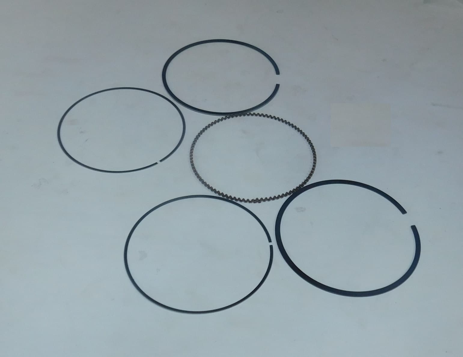 Кольца поршневые SGG 16000(.L.)-18000(.L.),LC2V90FD (к-т из 5 шт.) Lc / Piston rings, kit (130070155-0001)