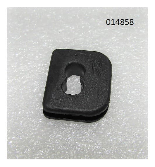 Амортизатор резиновый SGG 7500(..),SC192FD Sc / Rubber fitting block (15002-E68F-0000)