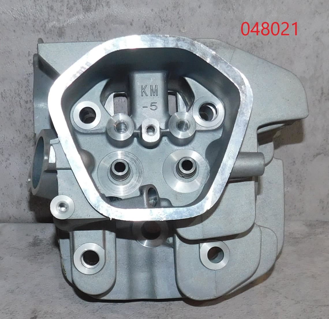 Головка блока цилиндра SGG 8000(..)-8500(..),7000Ei,KM192F Km / Cylinder head (03.02.12140-19203-00)