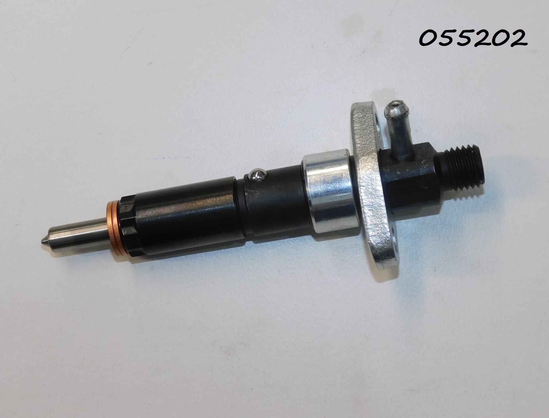 Форсунка топливная SDG 5500(..),CP188FE Cm / Fuel injector (70010-01704-00)