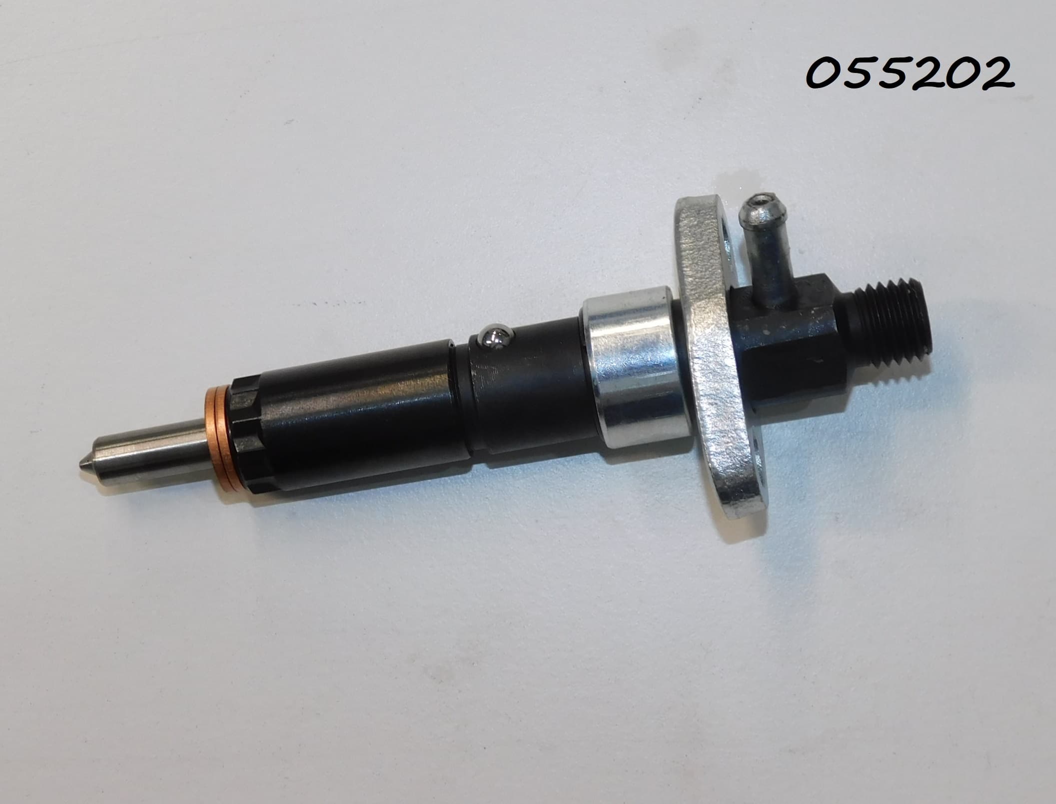 Форсунка топливная SDG 5500(..),CP188FE Cm / Fuel injector (70010-01704-00)