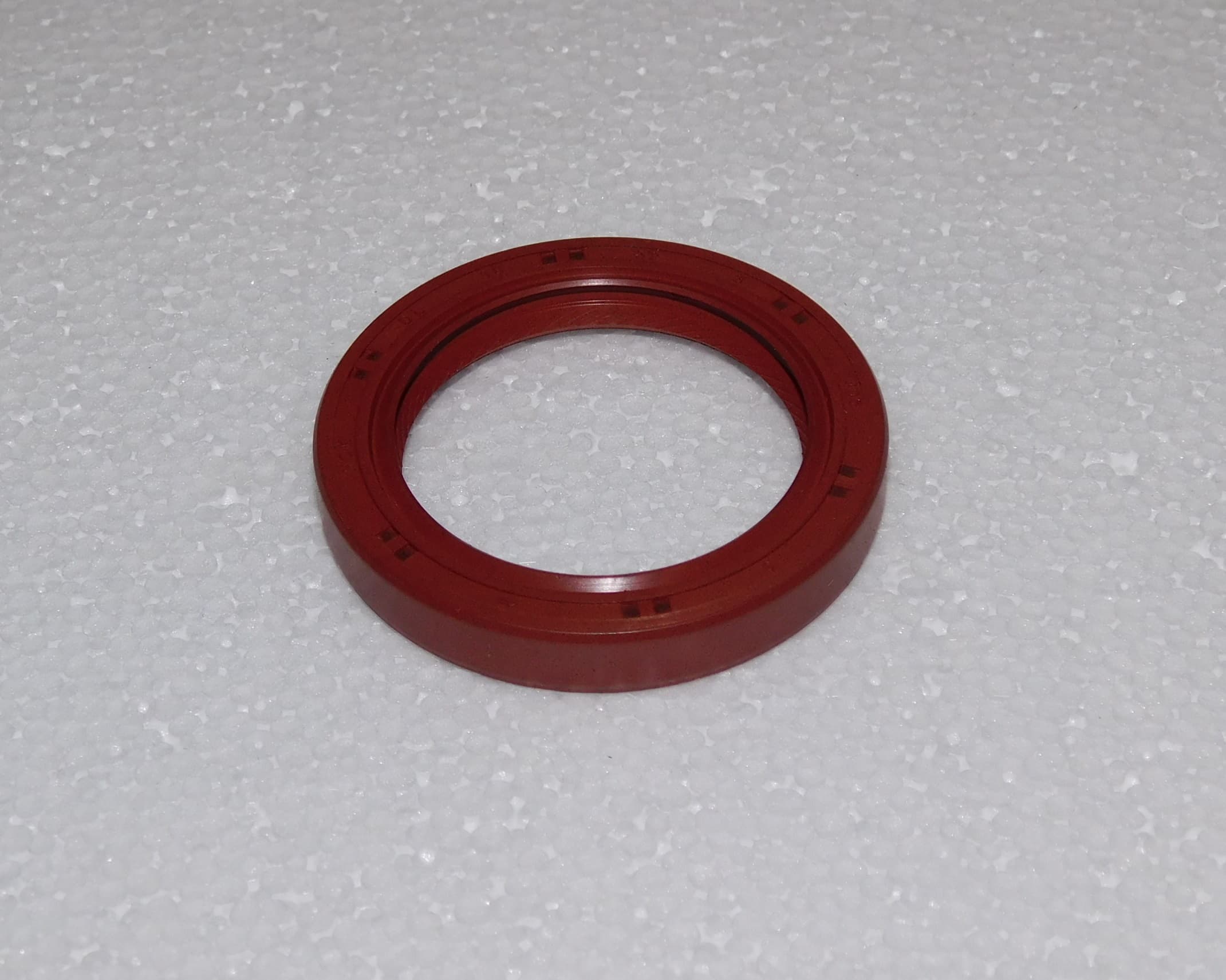 Сальник КВ в блоке цилиндров SDG 10000(..)-14000(..),LT290F,LT292 Lt / Oil seal DR38*52*8F (1.02.01.05.0032)
