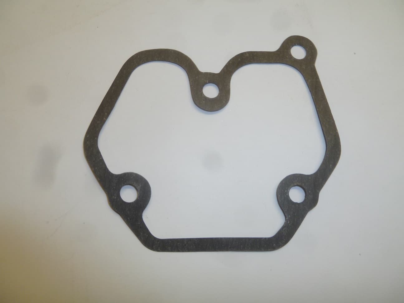 Прокладка крышки клапанов KM170 / Cylinder head cover gasket (KM168F-03003)