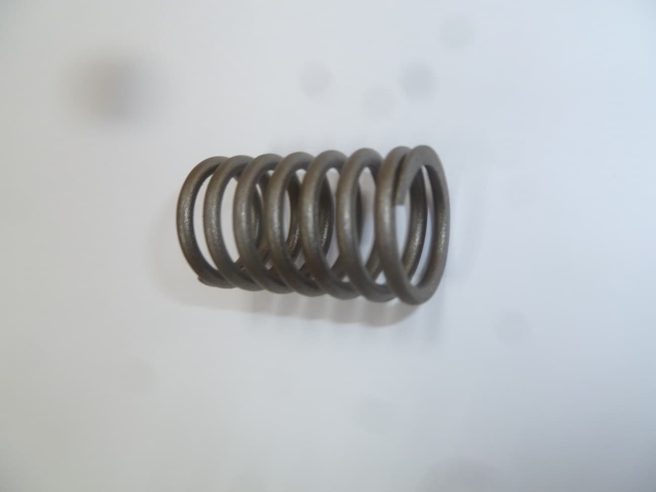 Пружина клапана KM2V80 / Valve spring (KM2V80-02005)