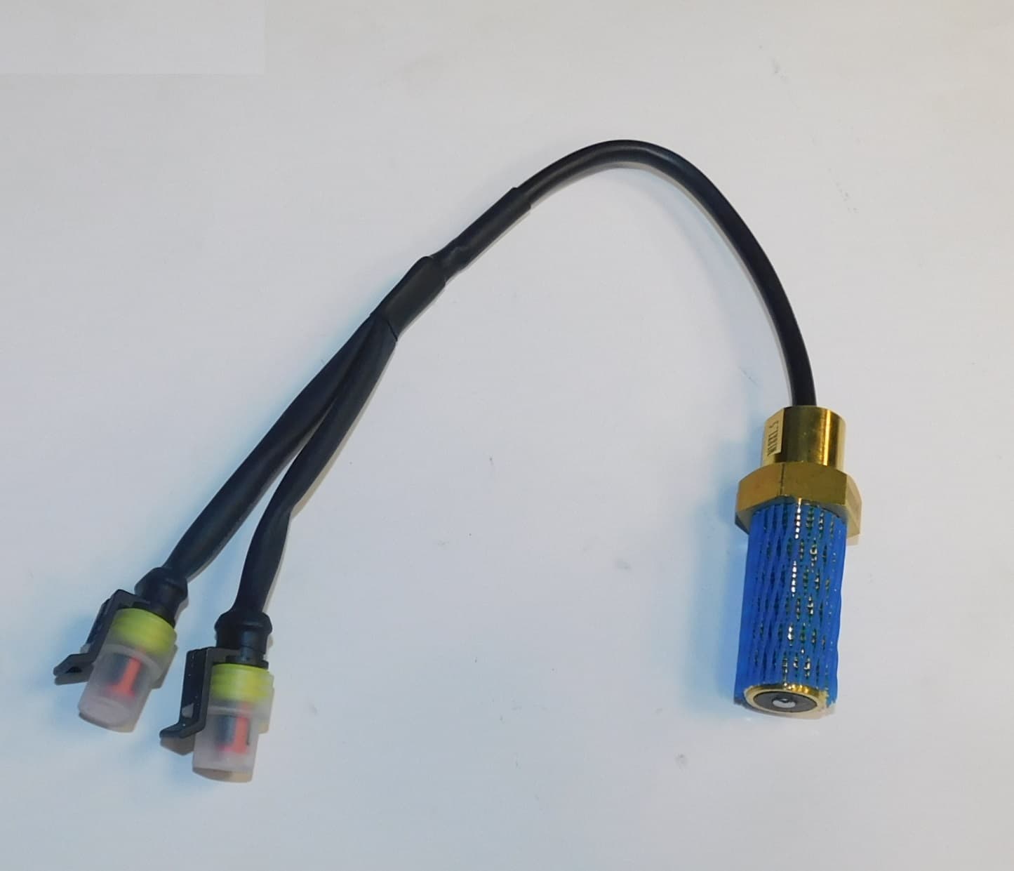 Датчик оборотов двигателя SDEC SC15G500D2; TDS 330 6LTЕ (M18x48) /Speed sensor