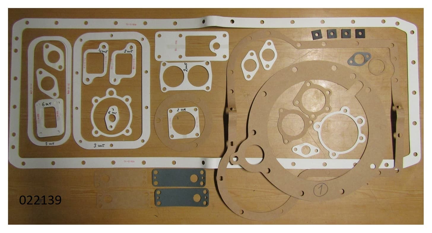 Комплект прокладок двигателя TDX320 6LTE/Engine gasket kit