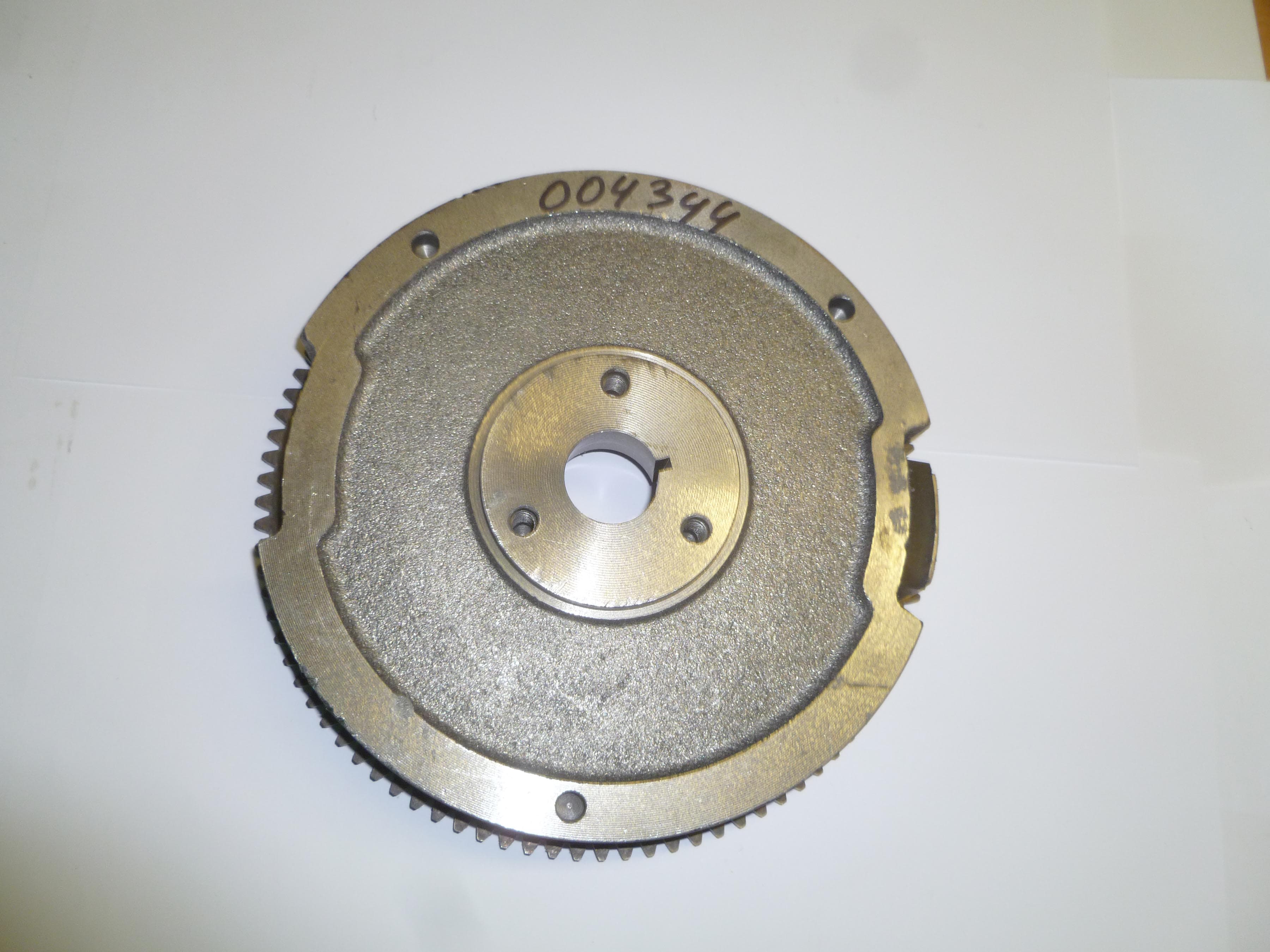 Маховик SGG 10000(..),2V78F-2 (в сборе с венцом) Lf / Flywheel assy 2V78F-2 (27500)