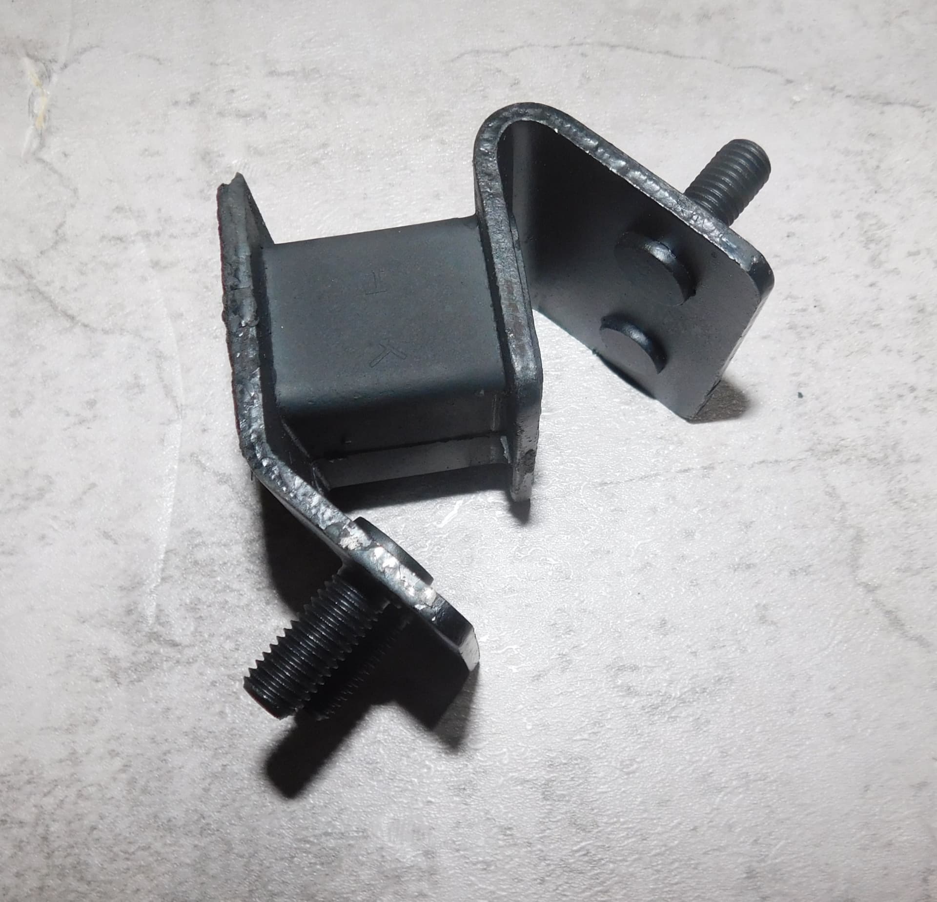 Амортизатор двигателя SDG 14000(..),LT292FE Lt / Shock absorbing foot (1.03.08.07.0037)