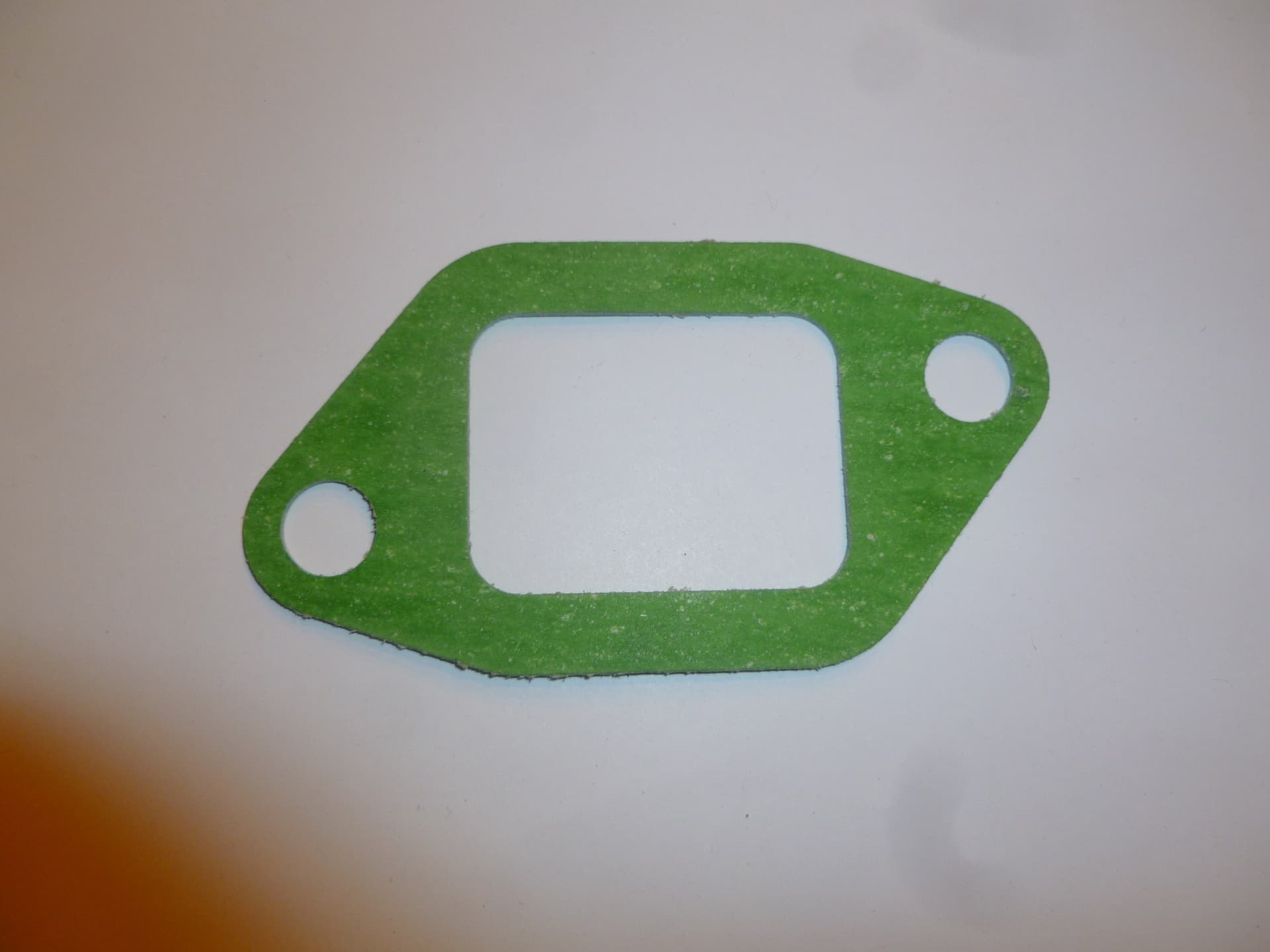 Прокладка корпуса термостата Ricardo R6105; TDK 56-132 6LT/Thermostat housing gasket